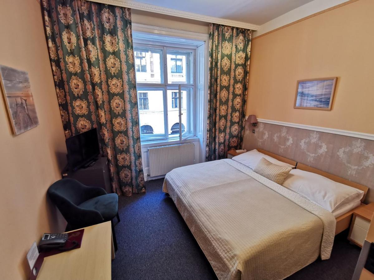 Bajazzo 3* Viena